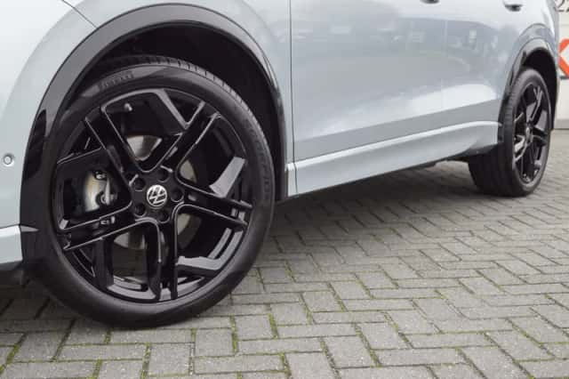 Volkswagen Tiguan (2025) thumbnail 6