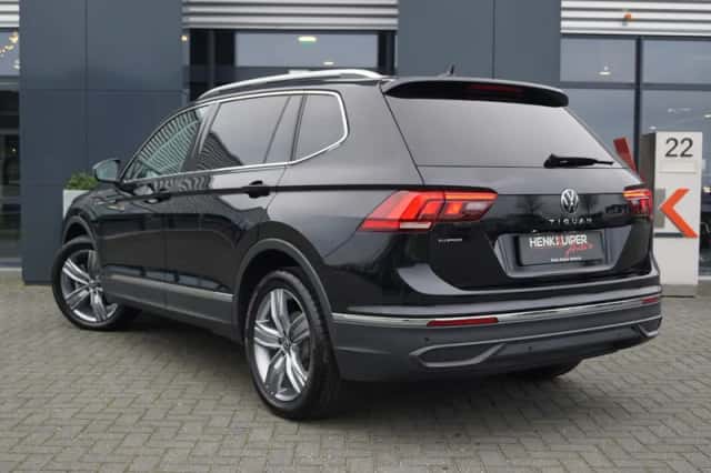 Volkswagen Tiguan All-Space (2024) thumbnail 2