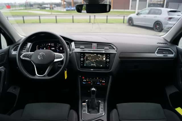 Volkswagen Tiguan All-Space (2024) thumbnail 4