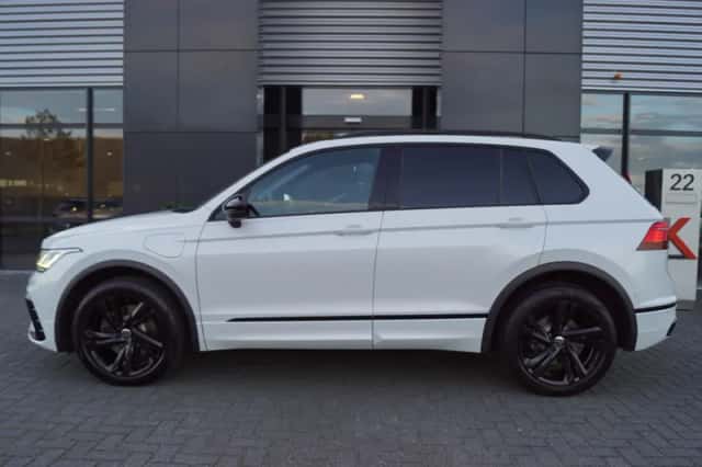 Volkswagen Tiguan (2022) thumbnail 5