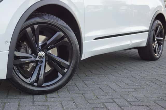 Volkswagen Tiguan (2022) thumbnail 6