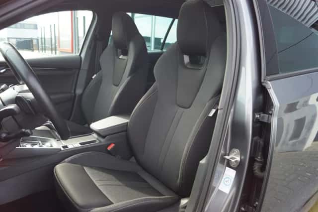 Škoda Octavia (2022) thumbnail 3