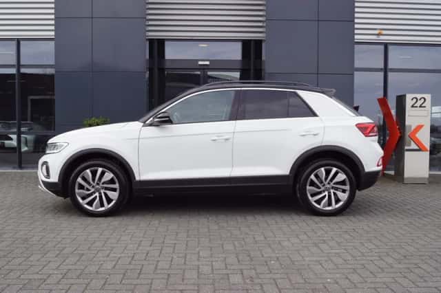 Volkswagen T-Roc (2025) thumbnail 5