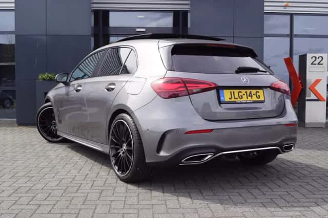 Mercedes-Benz A-Klasse (2023) thumbnail 2