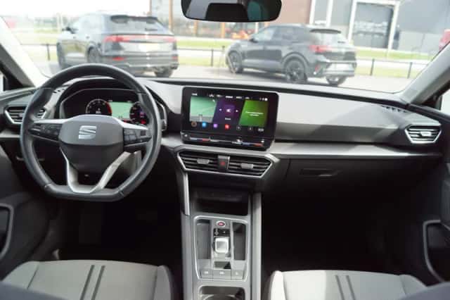 SEAT Leon Sportstourer (2022) thumbnail 4