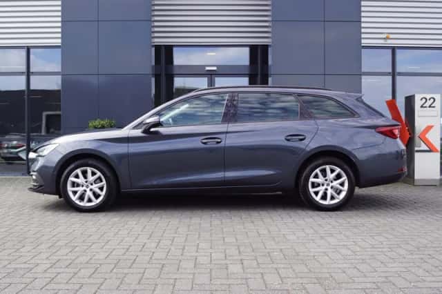 SEAT Leon Sportstourer (2022) thumbnail 5