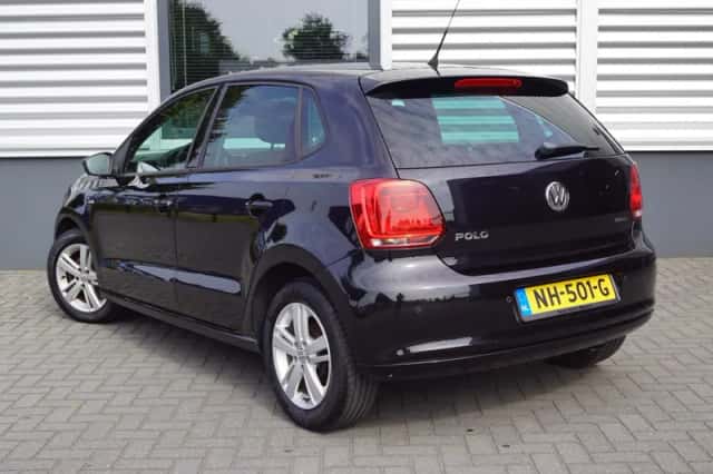 Volkswagen Polo (2012) thumbnail 2