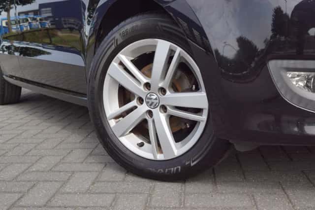 Volkswagen Polo (2012) thumbnail 6