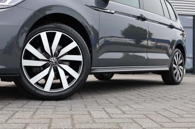 Volkswagen Touran (2025) thumbnail 6