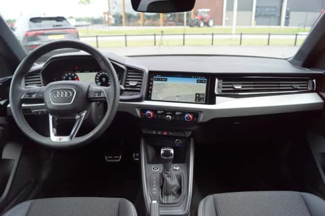 Audi A1 (2025) thumbnail 4