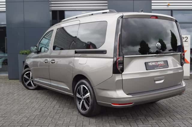 Volkswagen Caddy (2023) thumbnail 2
