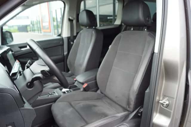 Volkswagen Caddy (2023) thumbnail 3