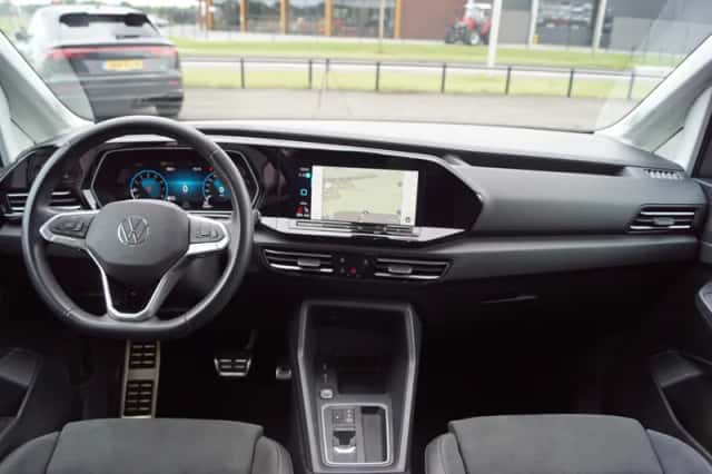 Volkswagen Caddy (2023) thumbnail 4