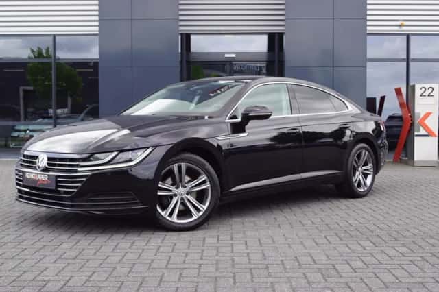 Volkswagen Arteon (2018) thumbnail 1