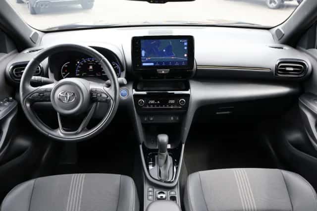 Toyota Yaris Cross (2023) thumbnail 4