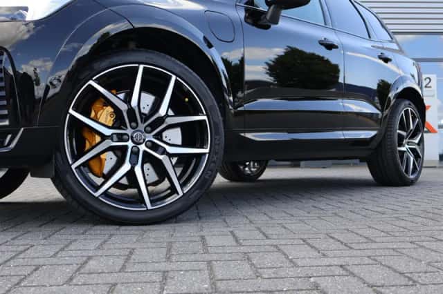 Volvo XC60 (2023) thumbnail 6