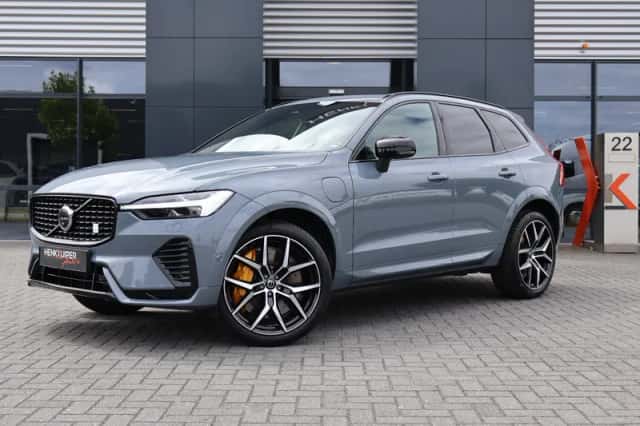 Volvo XC60 (2023) thumbnail 1