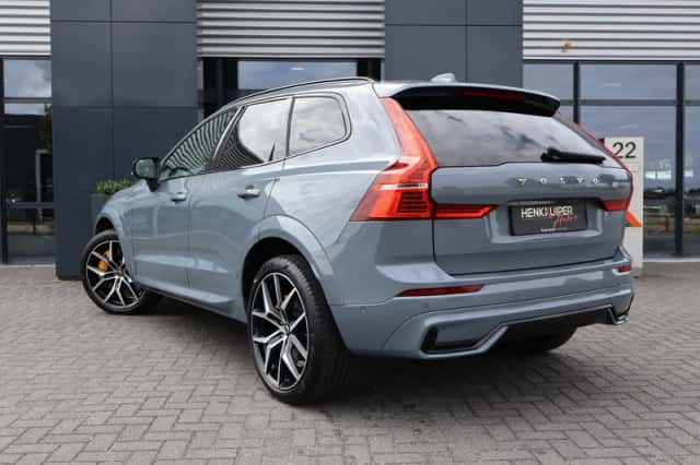 Volvo XC60 (2023) thumbnail 2