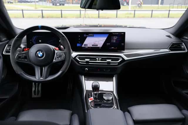 BMW M2 (2023) thumbnail 4