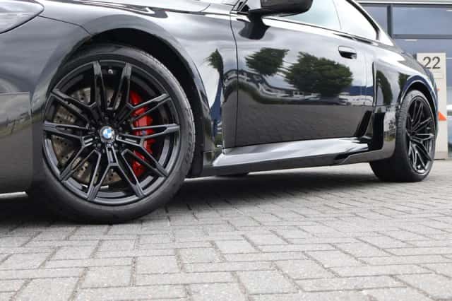 BMW M2 (2023) thumbnail 6