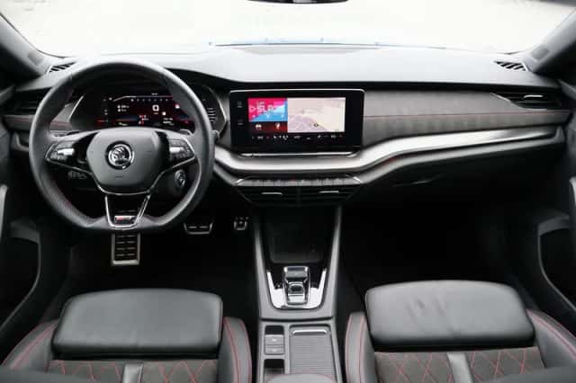 Škoda Octavia (2023) thumbnail 4