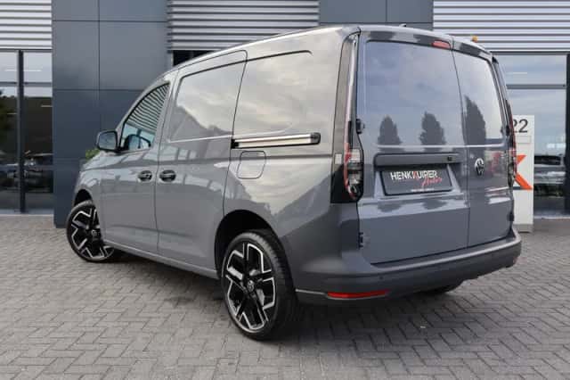 Volkswagen Caddy (2022) thumbnail 2