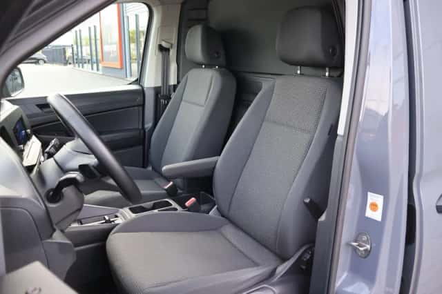 Volkswagen Caddy (2022) thumbnail 3