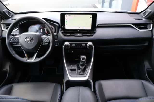 Toyota RAV4 (2025) thumbnail 4