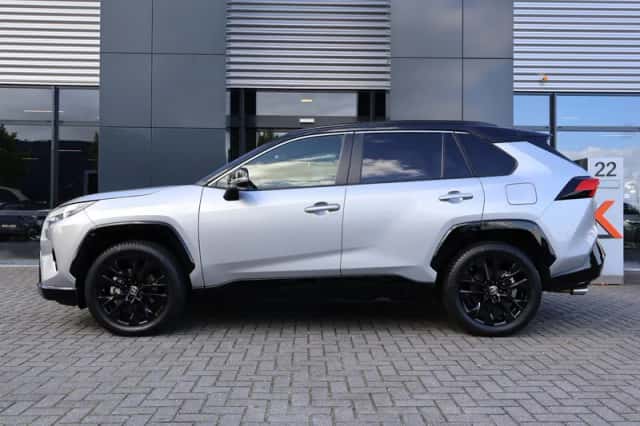 Toyota RAV4 (2025) thumbnail 6