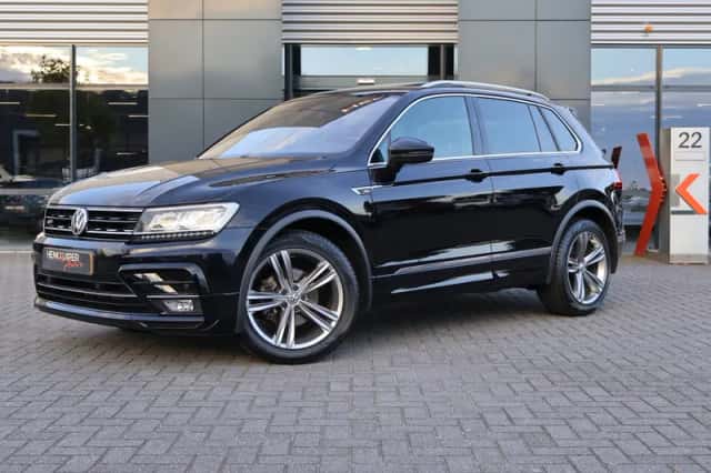 Volkswagen Tiguan (2018) thumbnail 1