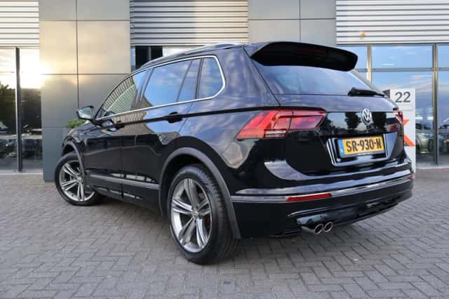 Volkswagen Tiguan (2018) thumbnail 2