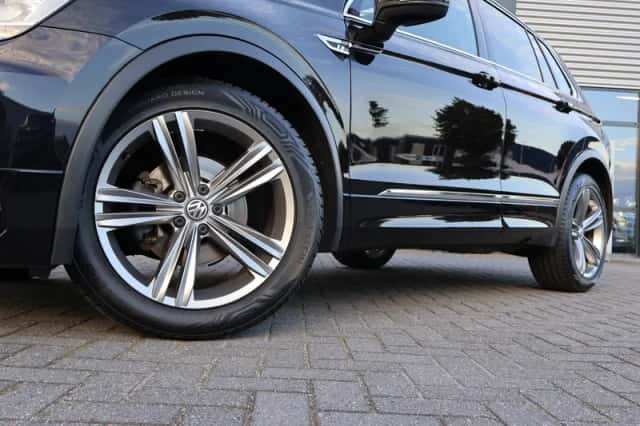 Volkswagen Tiguan (2018) thumbnail 6