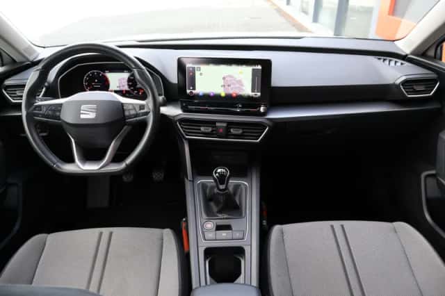 SEAT Leon (2022) thumbnail 4