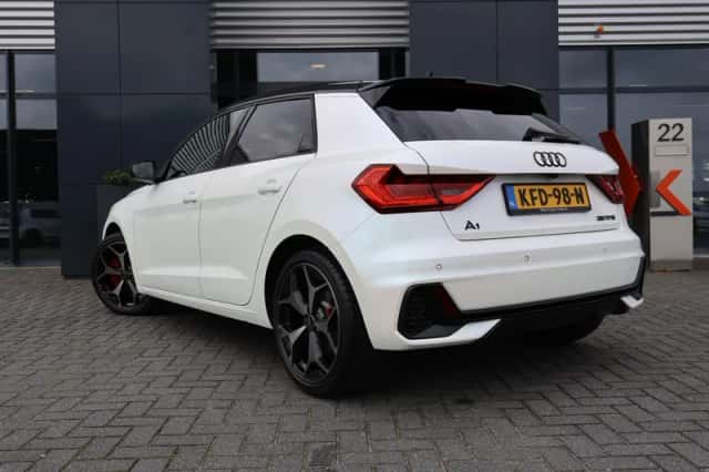 Audi A1 (2025) thumbnail 2
