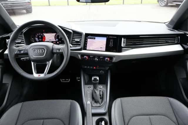 Audi A1 (2025) thumbnail 3