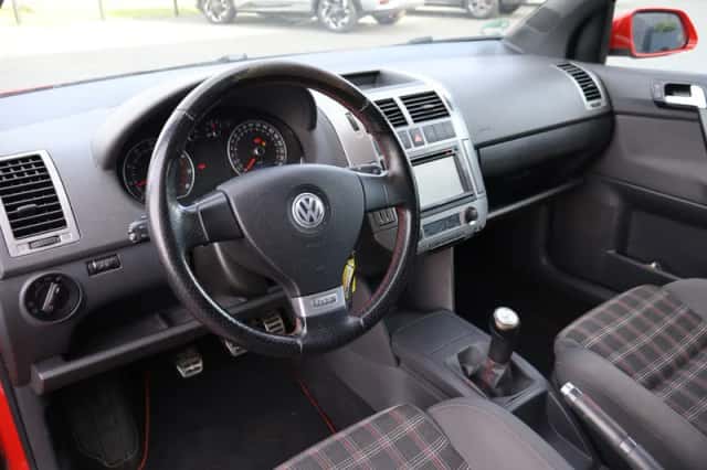Volkswagen Polo (2009) thumbnail 4