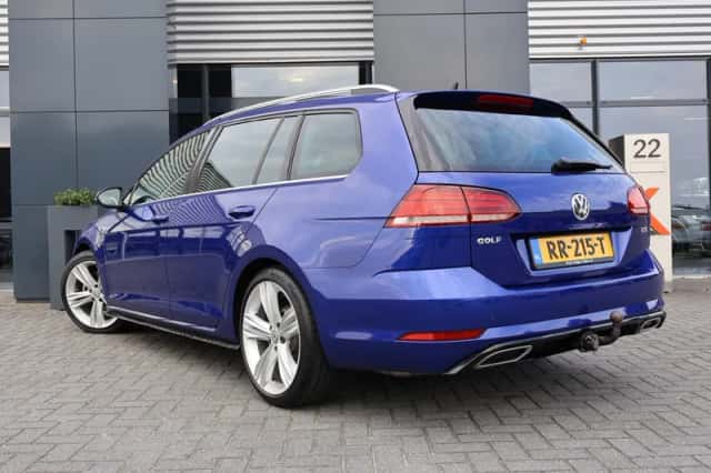 Volkswagen Golf (2017) thumbnail 2