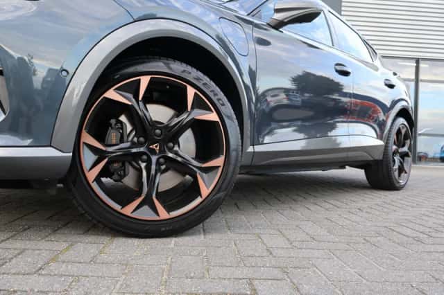 CUPRA Formentor (2023) thumbnail 6