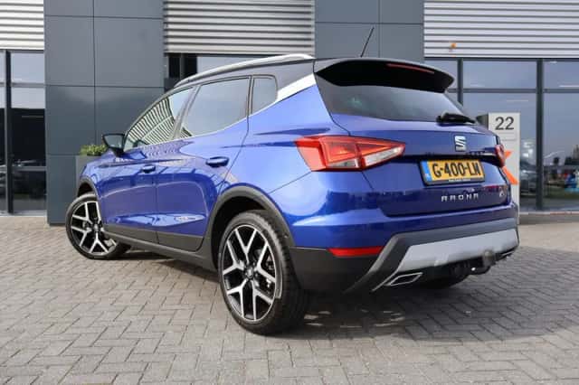 SEAT Arona (2019) thumbnail 2