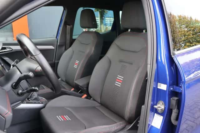 SEAT Arona (2019) thumbnail 3