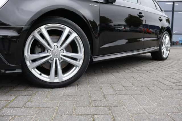 Audi A3 (2015) thumbnail 6