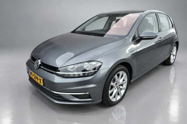 Volkswagen Golf (2017) thumbnail 1