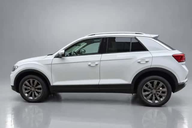 Volkswagen T-Roc (2022) thumbnail 2