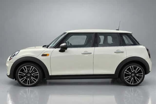 MINI One (2016) thumbnail 2