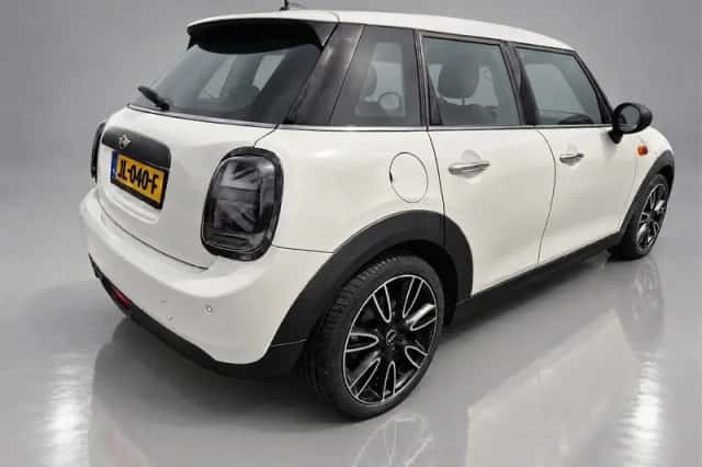 MINI One (2016) thumbnail 5