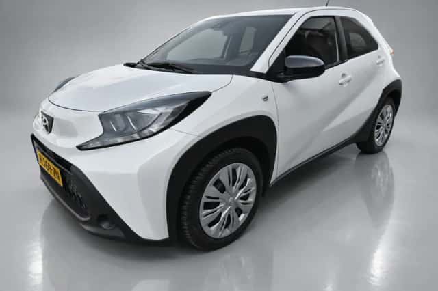 Toyota Aygo X (2024) thumbnail 1