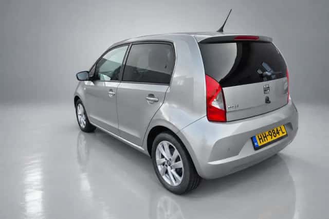 SEAT Mii (2015) thumbnail 3