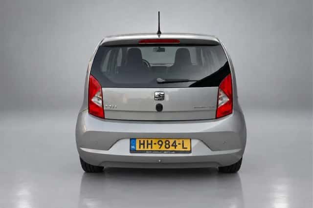 SEAT Mii (2015) thumbnail 4