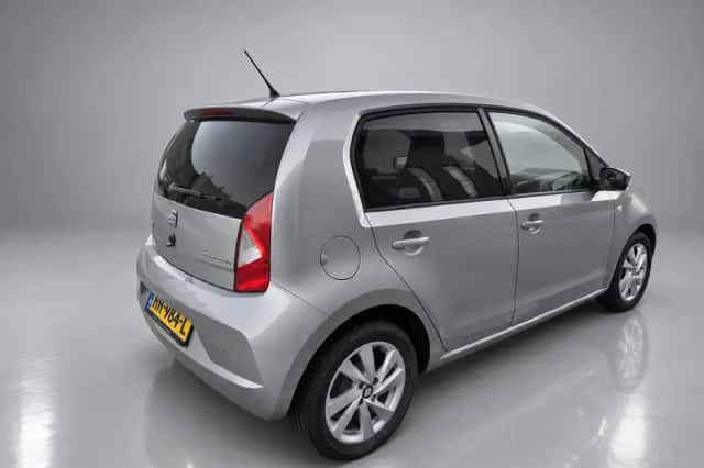 SEAT Mii (2015) thumbnail 5