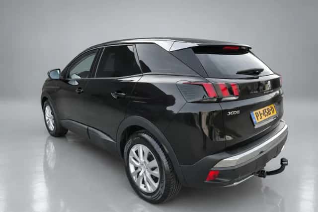 Peugeot 3008 (2017) thumbnail 3
